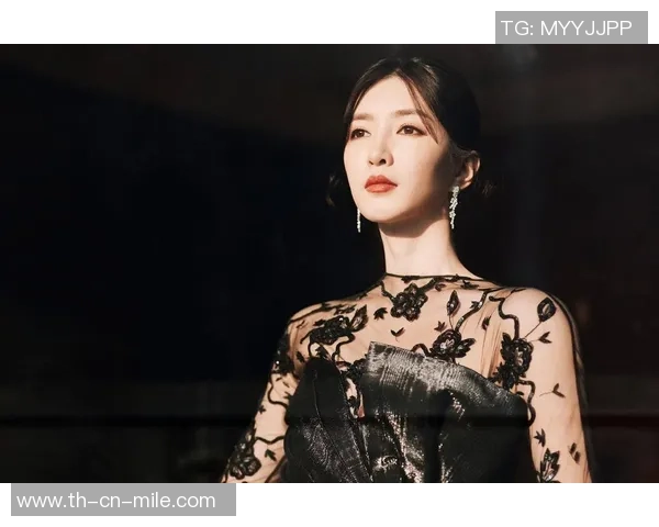 江疏影热爱足球展现运动魅力与青春活力的完美结合