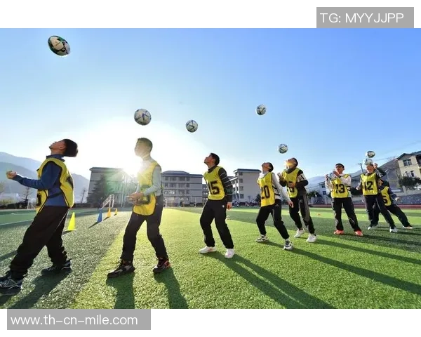 校园足球的魅力与挑战：深入访谈推动青少年足球发展的关键因素